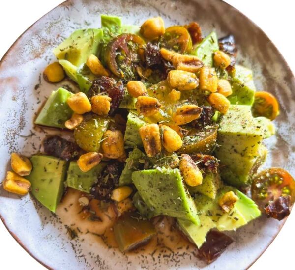 plato de ensalada con mezcla Sinfonía de Tropical Spice